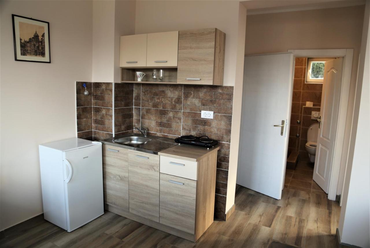 Fruskogorska Idila Apartmani 维尔蒂尼克 外观 照片